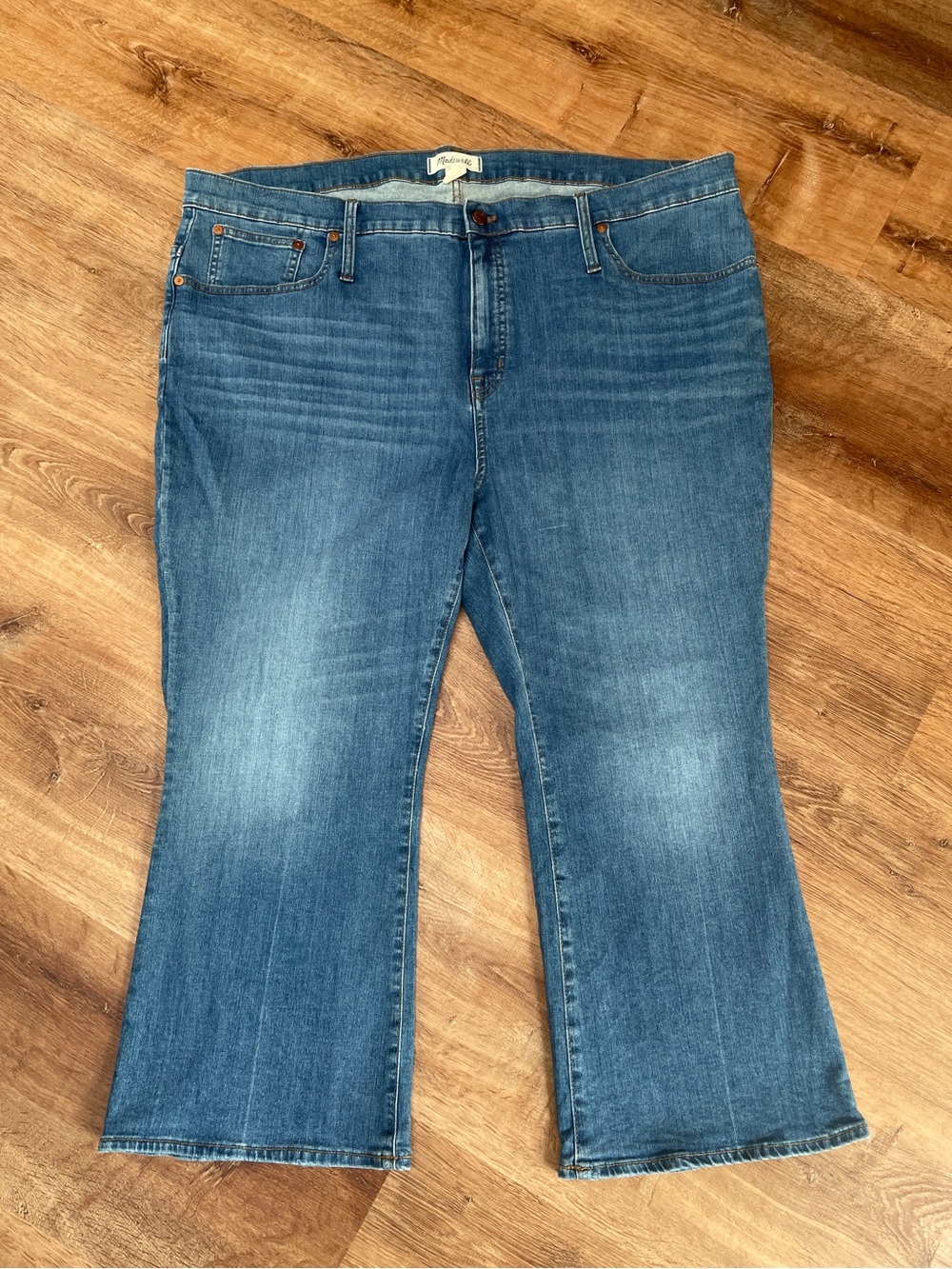 Madewell Womens Boot Cut Jeans Size 36P Petite Short Cropped Blue Flare